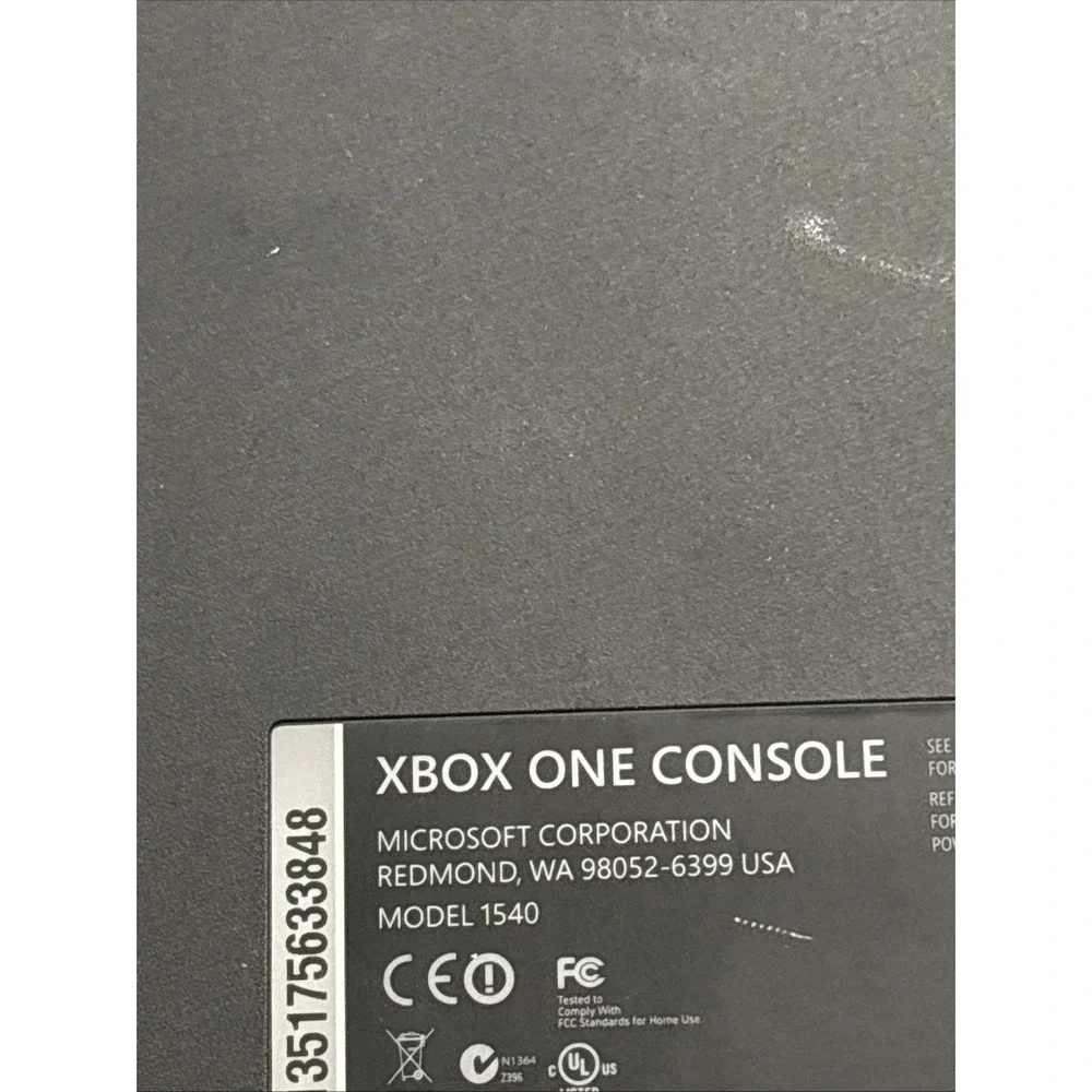 Original Microsoft Xbox One 500GB Console (Model 1540) with Wireless Controller